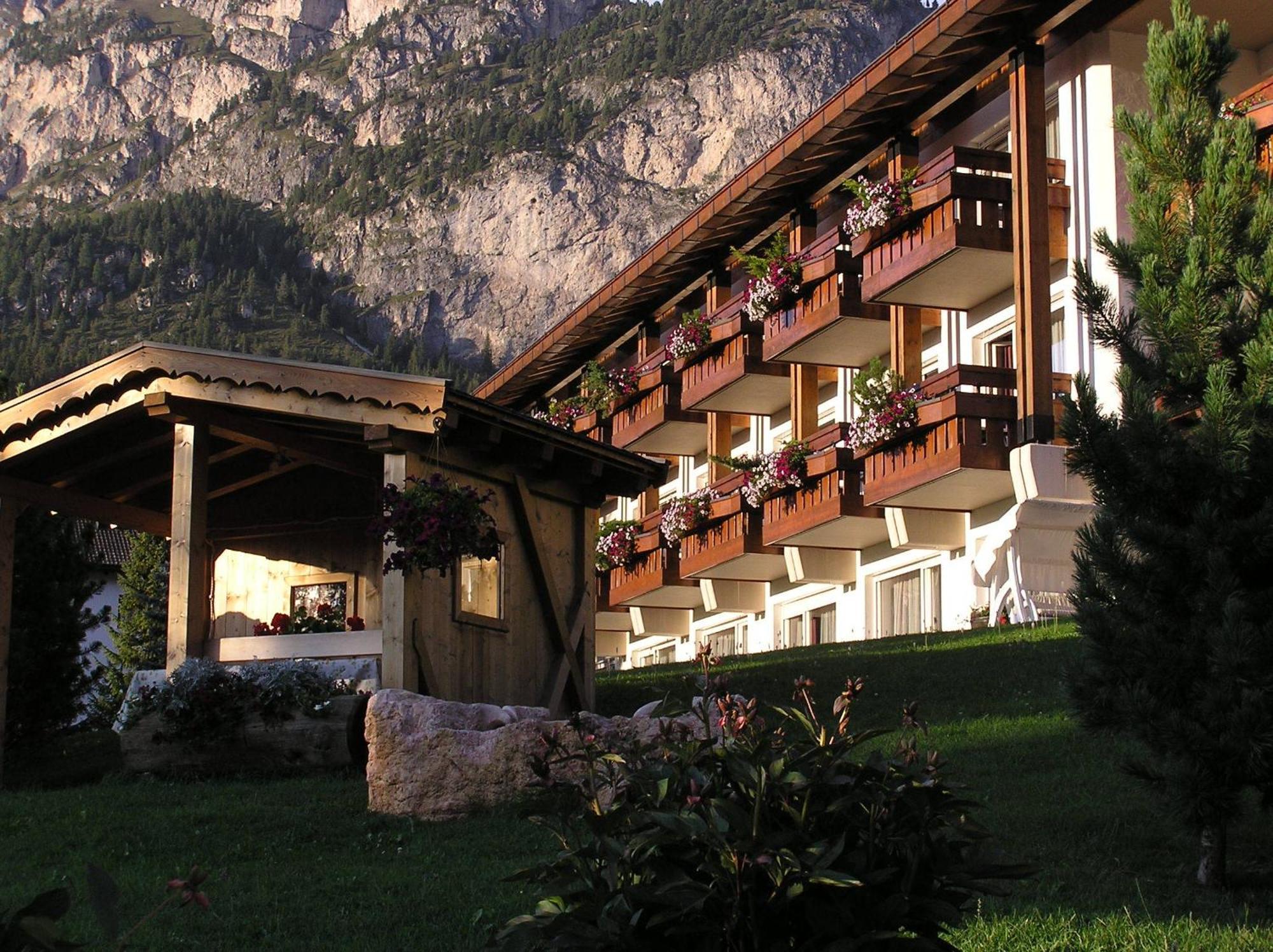 Residence Isabell Selva di Val Gardena Ngoại thất bức ảnh